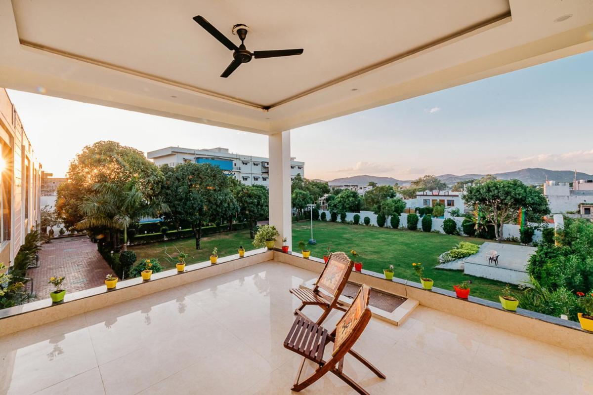 Aditya Palace Pushkar Bagian luar foto