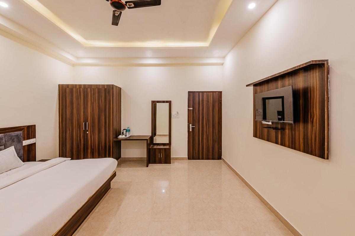 Aditya Palace Pushkar Bagian luar foto